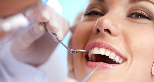 smilesensedentalclinic.com