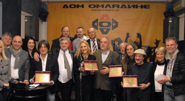 Смаковци, ротаријанци и обожаваоци.