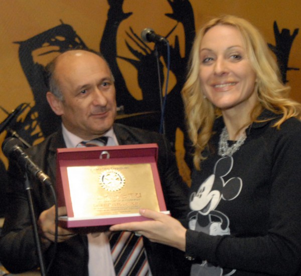 Хвала му што ме је учинио поносним. 