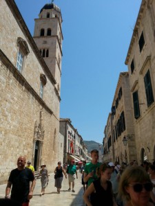 image-8b7d9c1e3607b4423af27839b2108780d468b4d3165cce1f615182eb97013b86-V