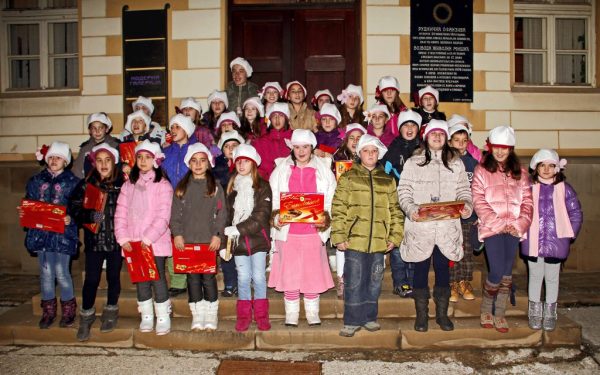 Nastup hora Kulturnog centra Raspevani cvetici, 31. decembar 2012