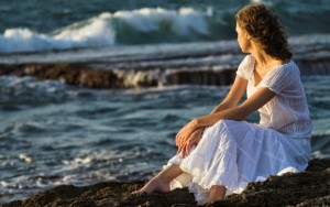 Sad-Girl-Sea-Hd-Wallpaper