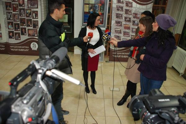 13181094_1051353494945293_1255351515_n