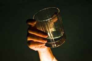 glass_in_hand_by_n0tr0b-d58b6kk