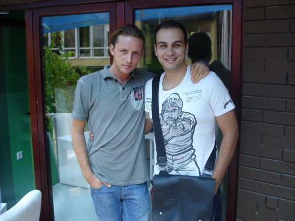 60773_3185128966934_1413785878_n