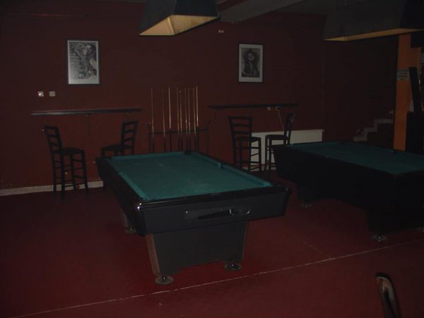 Caffe biliards club "Darkwood"