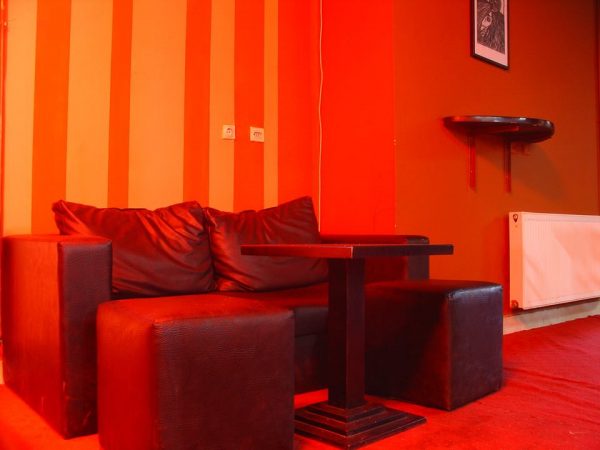 Caffe biliards club "Darkwood"