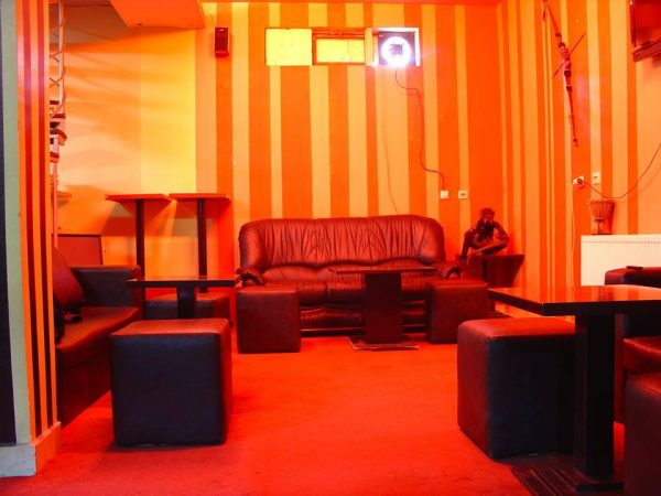 Caffe biliards club "Darkwood"